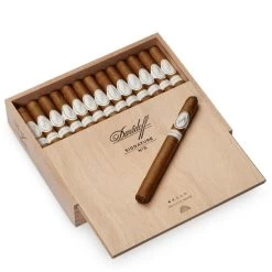 Davidoff - Signature No.2 - Single Cigar -Smoking Accessories And Cigarettes davidoff signature no 2 cigar box 75997.1627554191.1280.1280