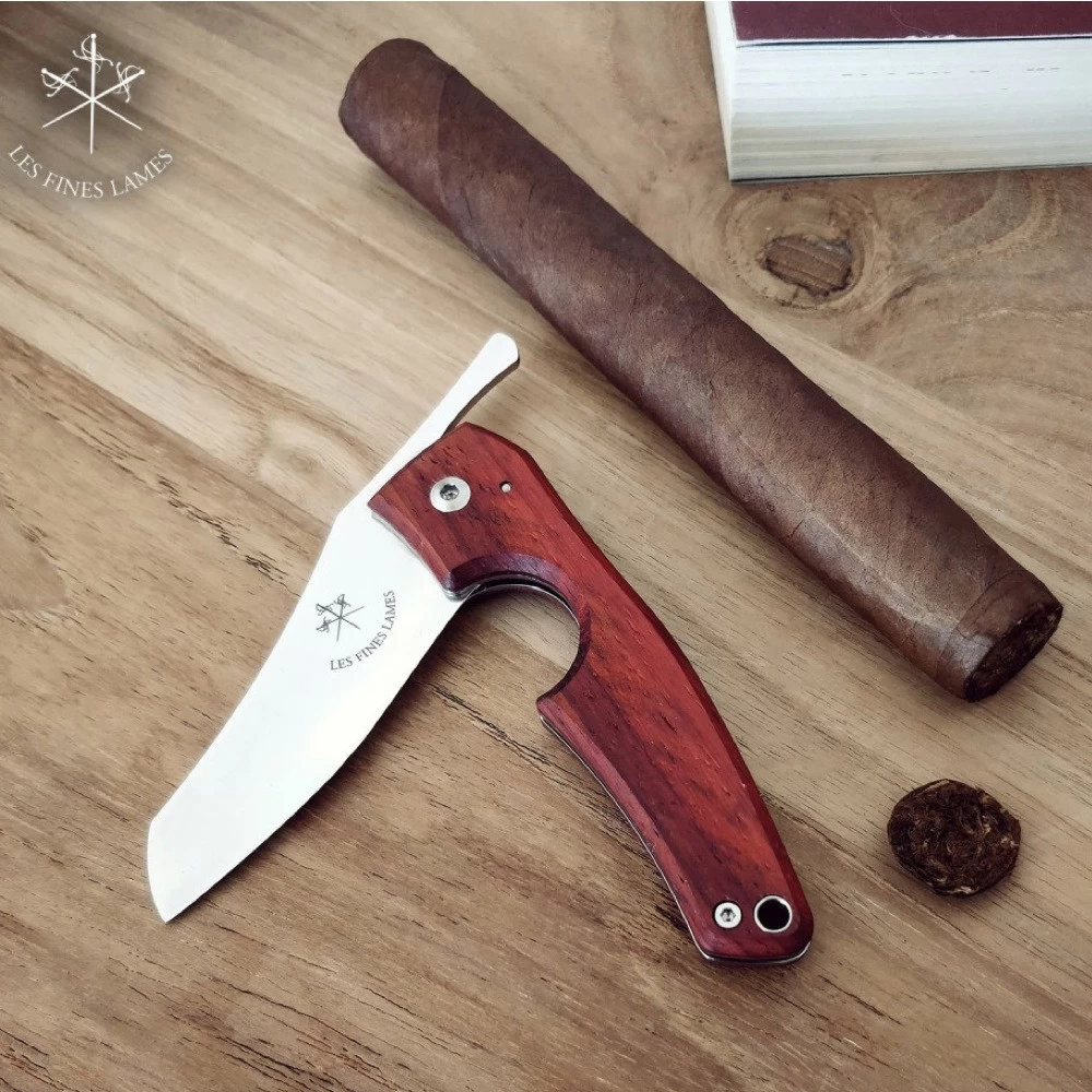 Les Fines Lames - Le Petit - The Cigar Pocket Knife - Brass 4 Les Fines Lames - Le Petit - The Cigar Pocket Knife - Brass - Image 2