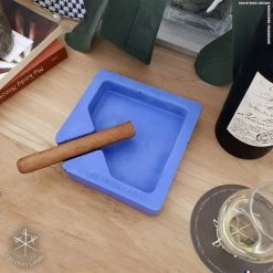 Les Fines Lames - Monad Contrete Ashtray - Blue 13 Les Fines Lames - Monad Contrete Ashtray - Blue -Smoking Accessories And Cigarettes monad concrete ashtray blue 3 51801.1620833059.1280.1280