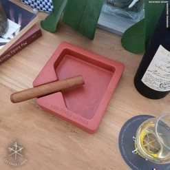 Les Fines Lames - Monad Contrete Ashtray - Red -Smoking Accessories And Cigarettes monad concrete ashtray red 3 03079.1618500684.1280.1280